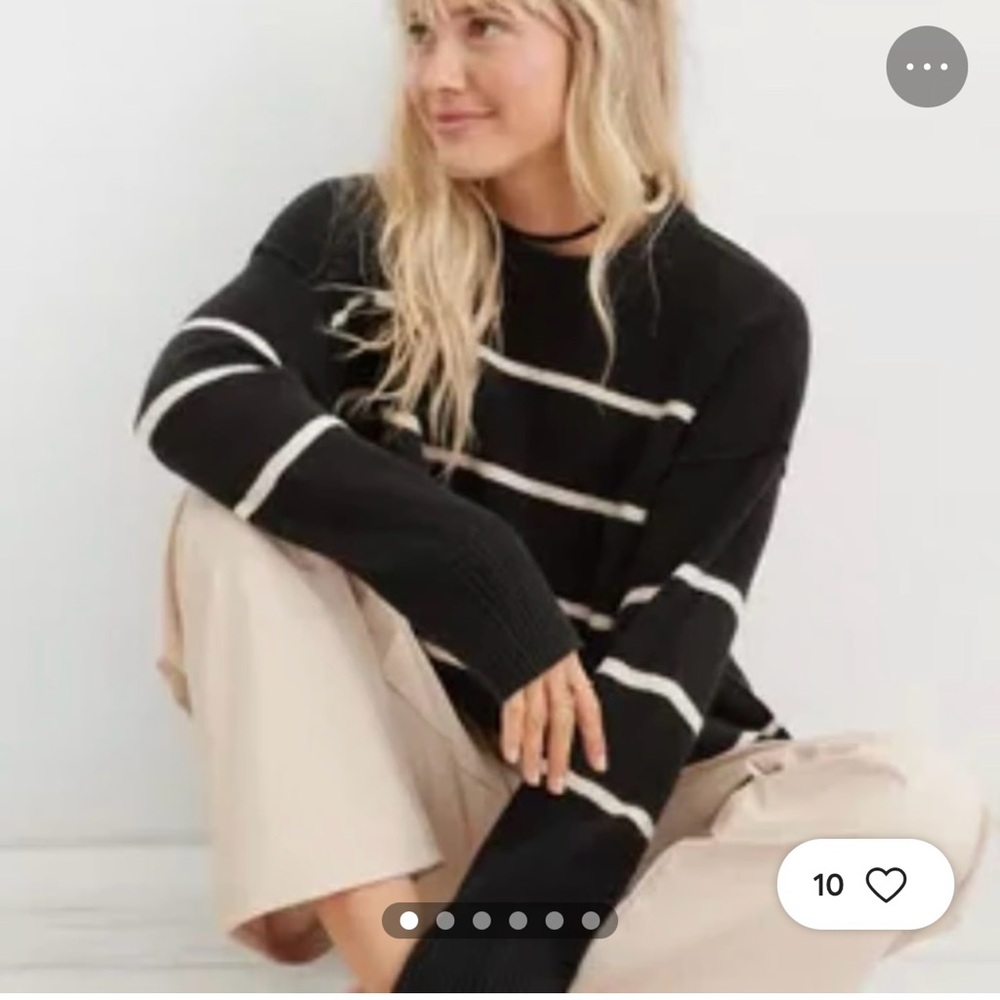 AERIE UNREAL Striped oversized black and white sweater Large